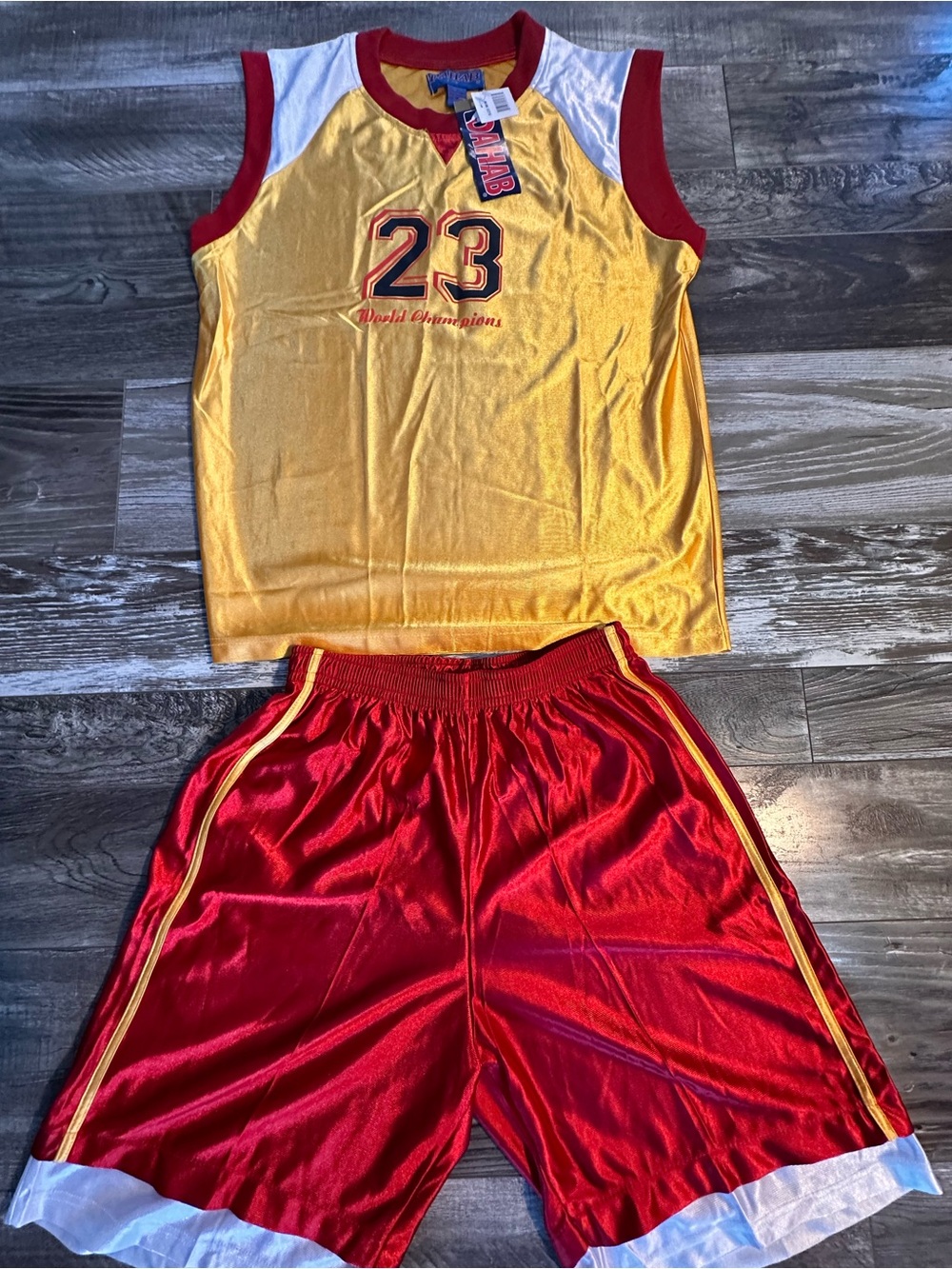 NWT Vintage DAHAB of NY Basketball Jersey Shorts Set Gold Red 23 Med Fits Large